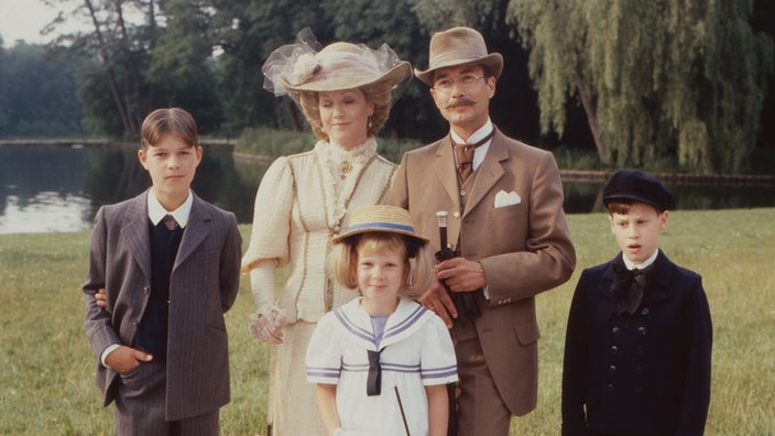 Szenenfoto aus der Serie "Nesthäkchen" (1983)