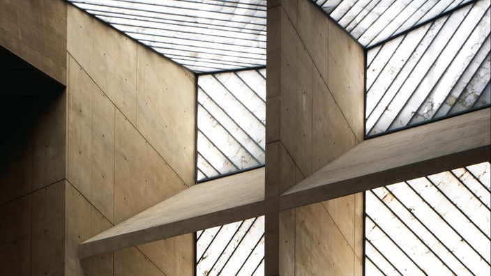 Ein Kirchenfenster mit Alabaster-Platten als Fensterscheiben in der Kirche "Cathedral of our Lady of the Angels", Los Angeles